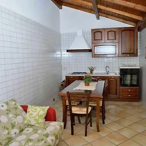  Hébergement de vacances Casa Isola Sul Mare